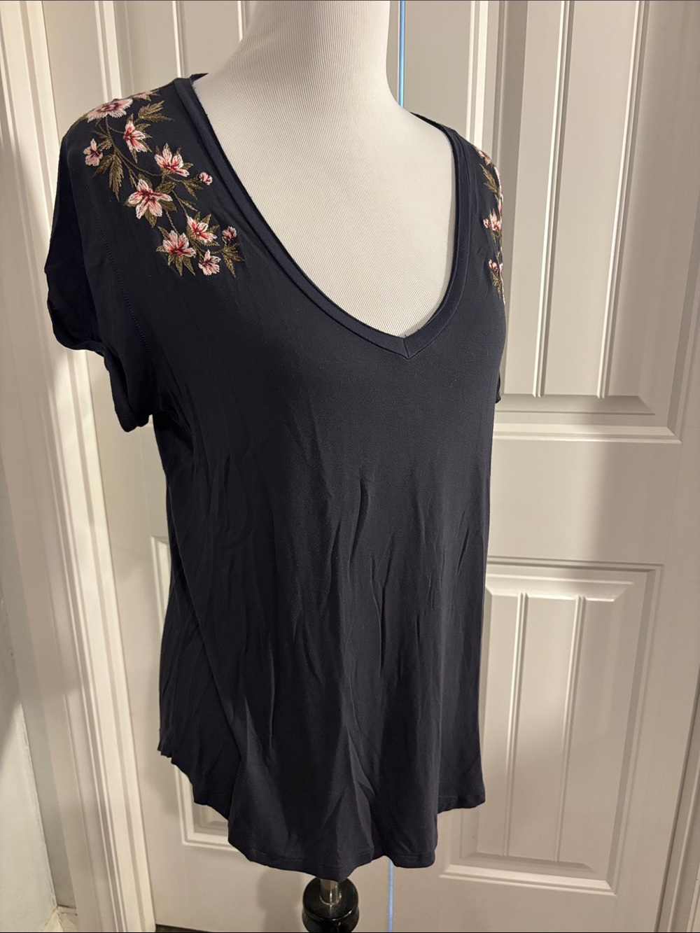 Soft & Sexy Black V-Neck Short Sleeve Tee with Pink Floral Embroidery